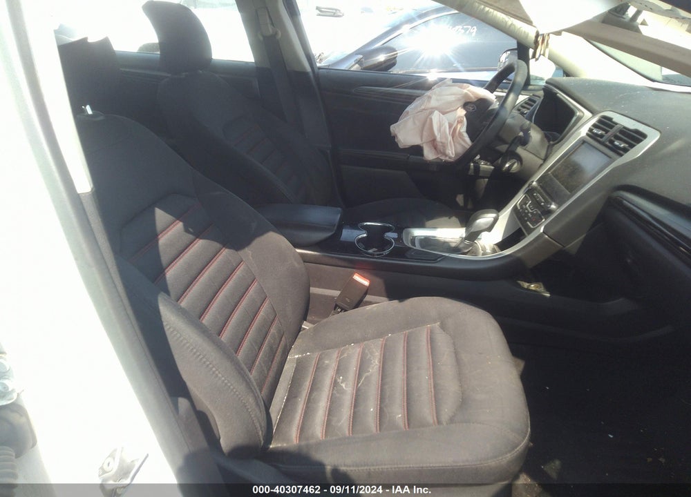 2016 FORD FUSION SE VIN: 3FA6P0HD4GR104455