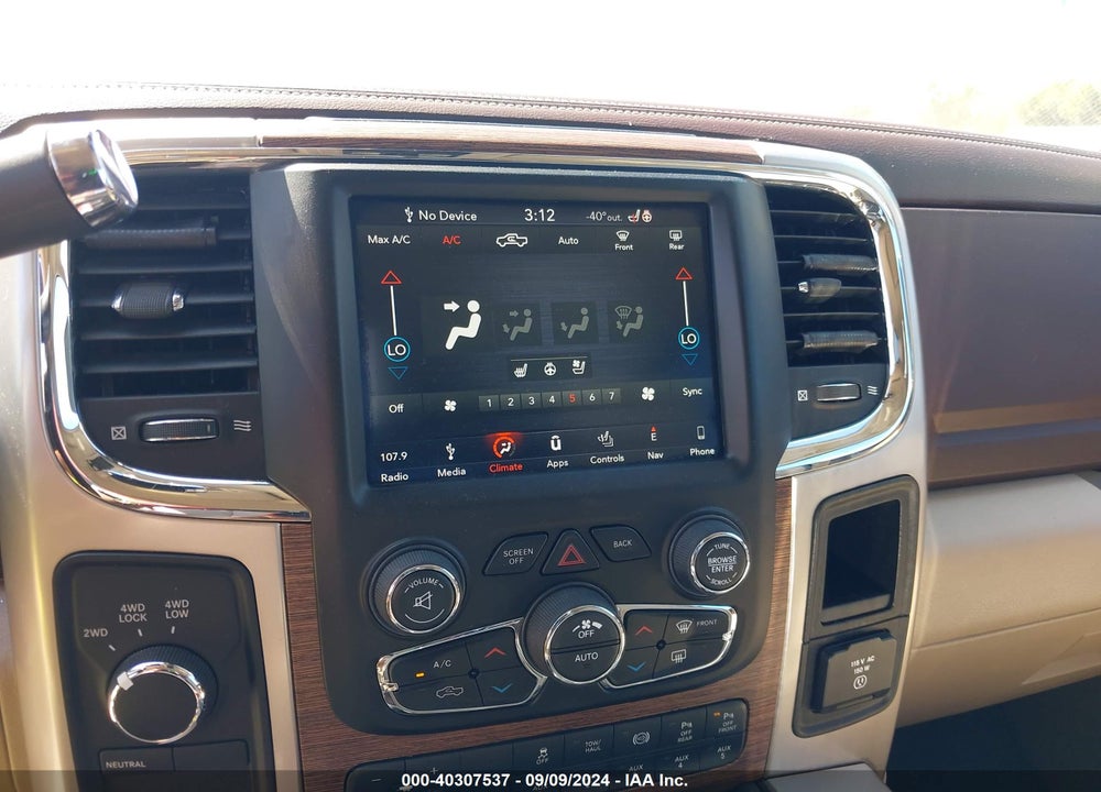 2018 RAM 3500 LAIE  4X4 8' BOX VIN: 3C63RRJL1JG268897