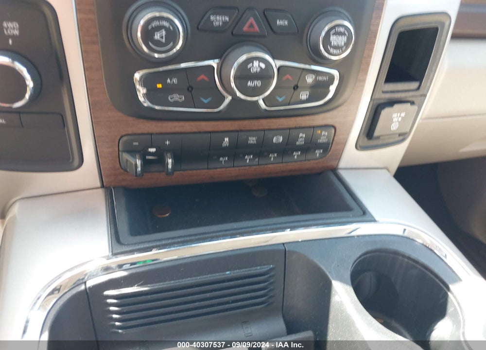 2018 RAM 3500 LAIE  4X4 8' BOX VIN: 3C63RRJL1JG268897