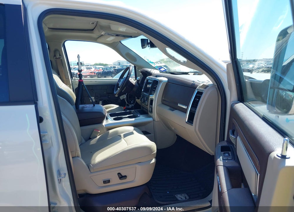 2018 RAM 3500 LAIE  4X4 8' BOX VIN: 3C63RRJL1JG268897