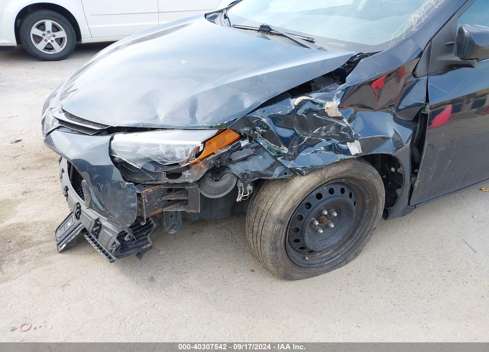 2017 TOYOTA COROLLA LE VIN: 2T1BURHE5HC935307