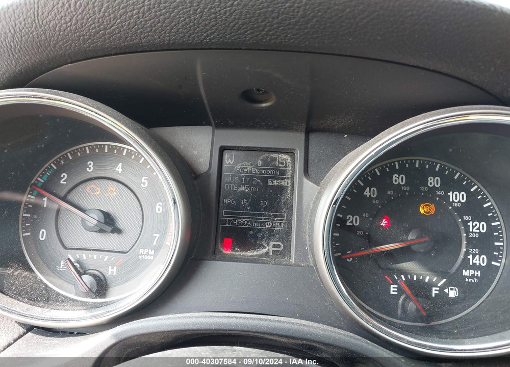 2011 JEEP GRAND CHEROKEE VIN: 1J4RR4GG4BC578251