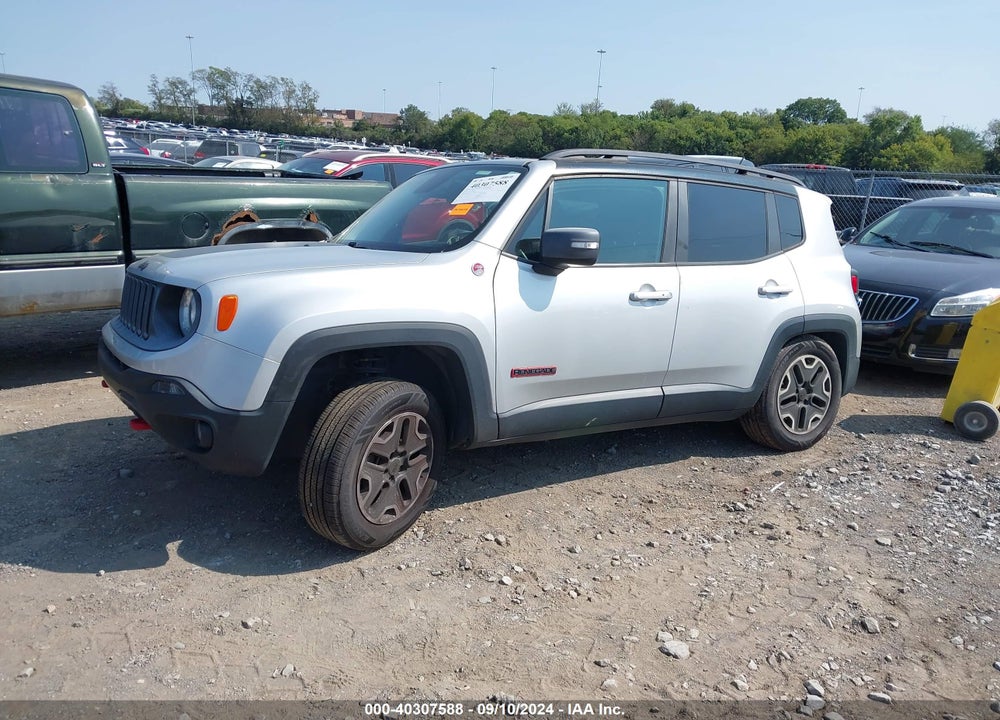2015 JEEP RENEGADE TRAILHAWK VIN: ZACCJBCT4FPB30345