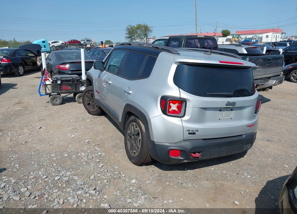 2015 JEEP RENEGADE TRAILHAWK VIN: ZACCJBCT4FPB30345