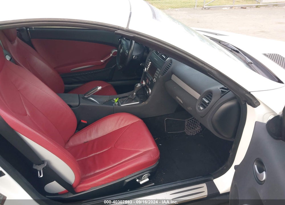 2005 MERCEDES-BENZ SLK 350 VIN: WDBWK56F75F051298