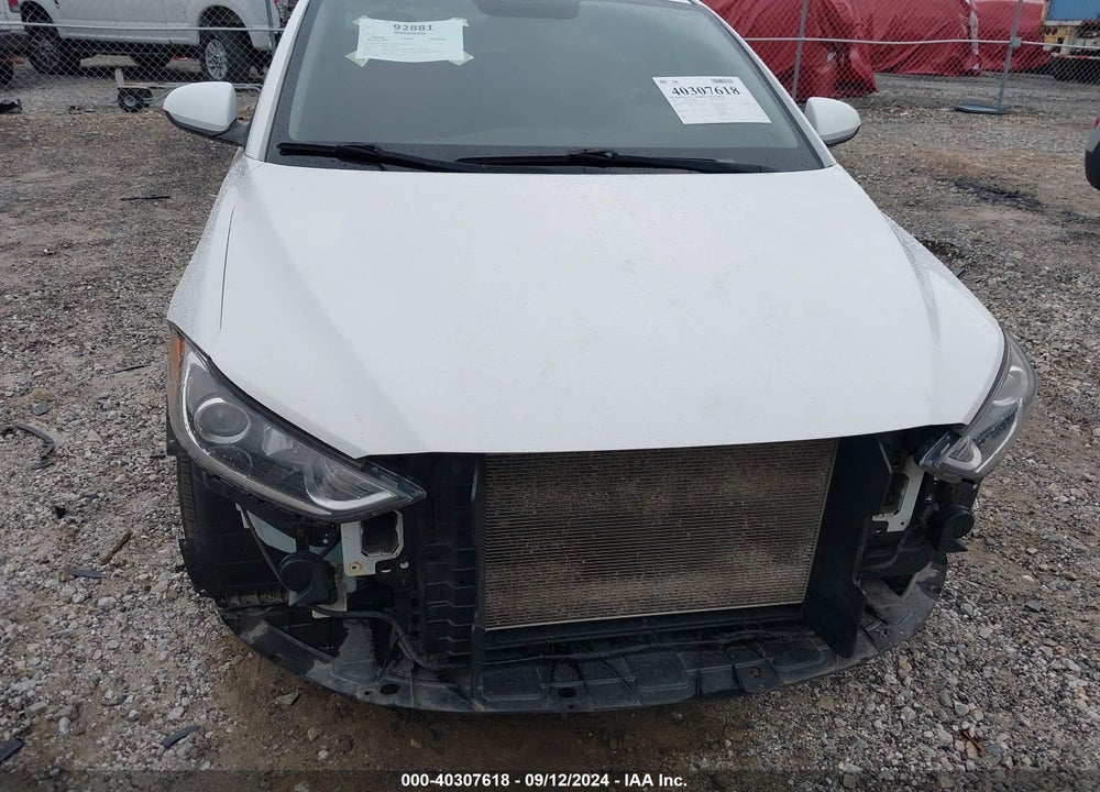 2017 HYUNDAI ELANTRA SE VIN: 5NPD74LF7HH195212