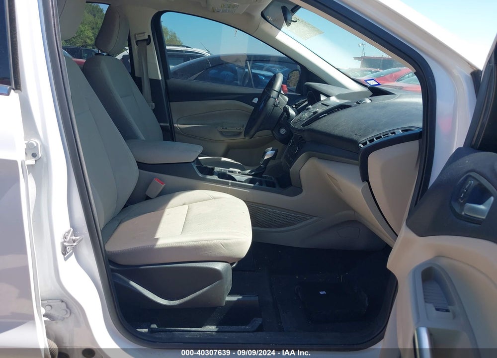 2018 FORD ESCAPE SE VIN: 1FMCU0GD5JUB61623