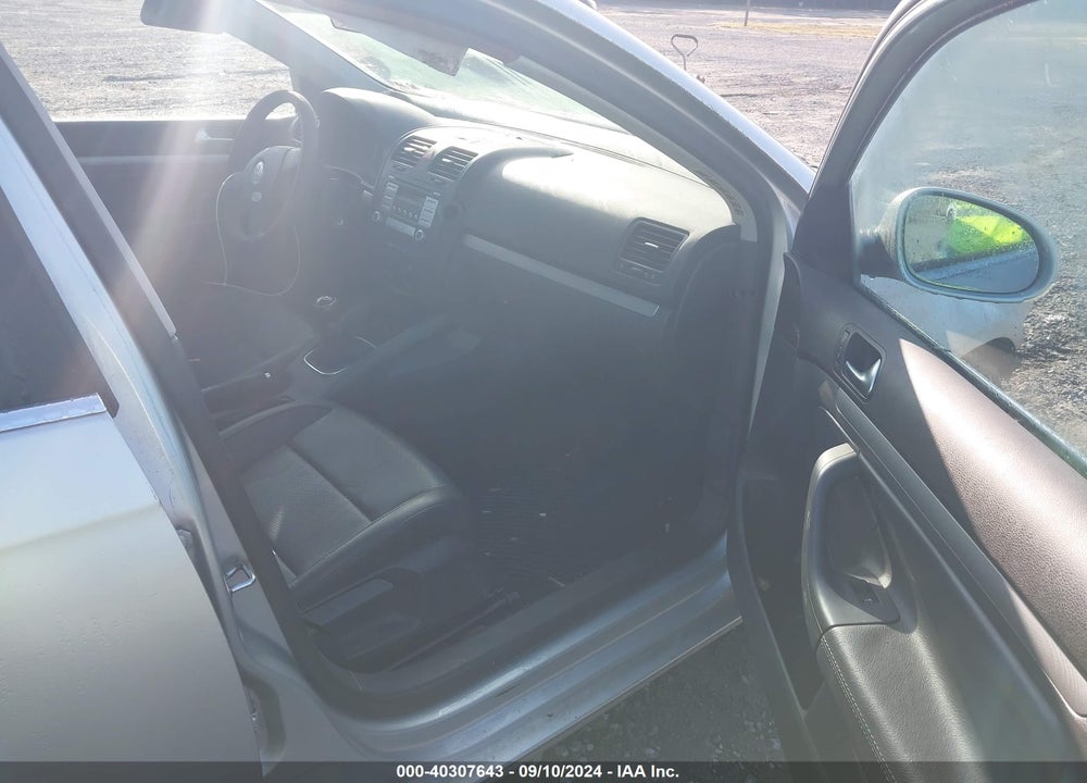 2007 VOLKSWAGEN JETTA WOLFSBURG EDITION VIN: 3VWEG71K07M165092