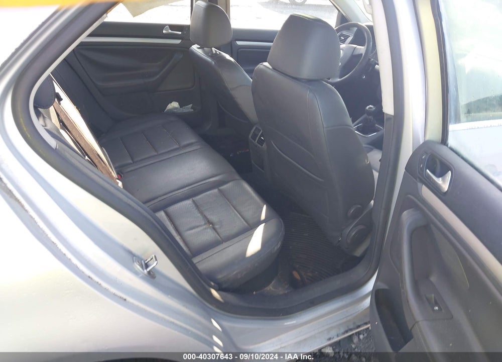 2007 VOLKSWAGEN JETTA WOLFSBURG EDITION VIN: 3VWEG71K07M165092