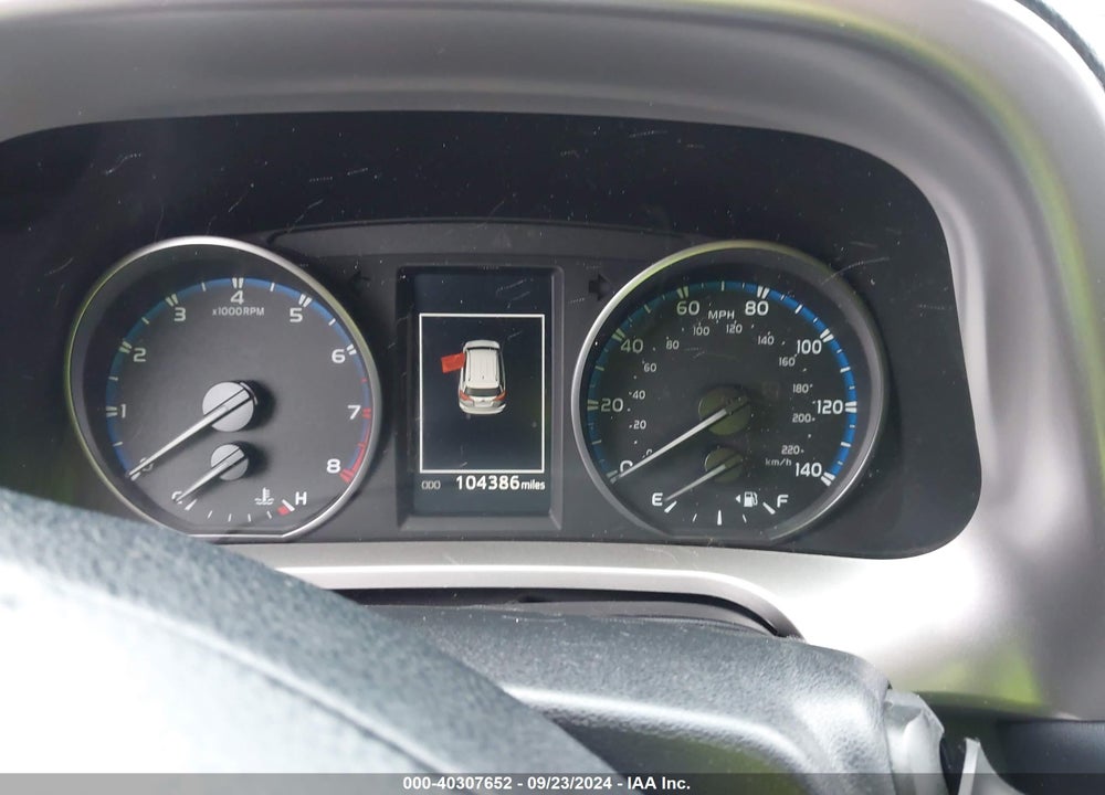 2018 TOYOTA RAV4 XLE VIN: JTMRFREV8JJ736386