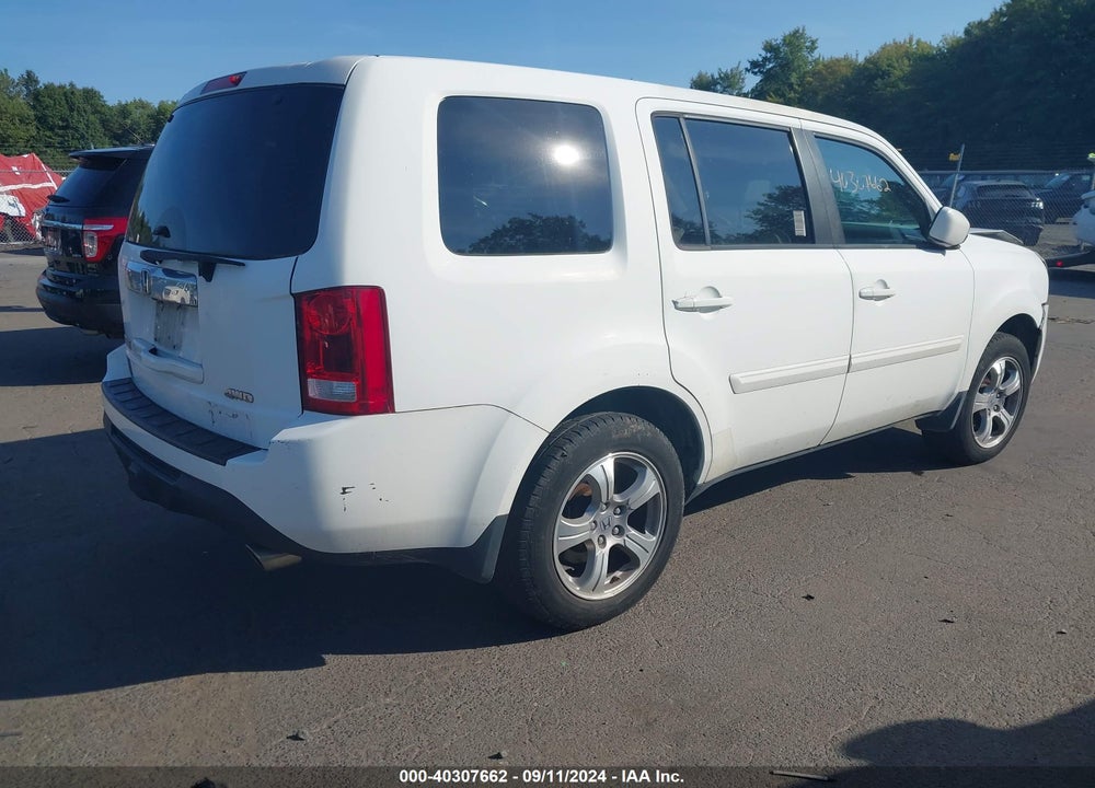 2015 HONDA PILOT EX-L VIN: 5FNYF4H51FB059268