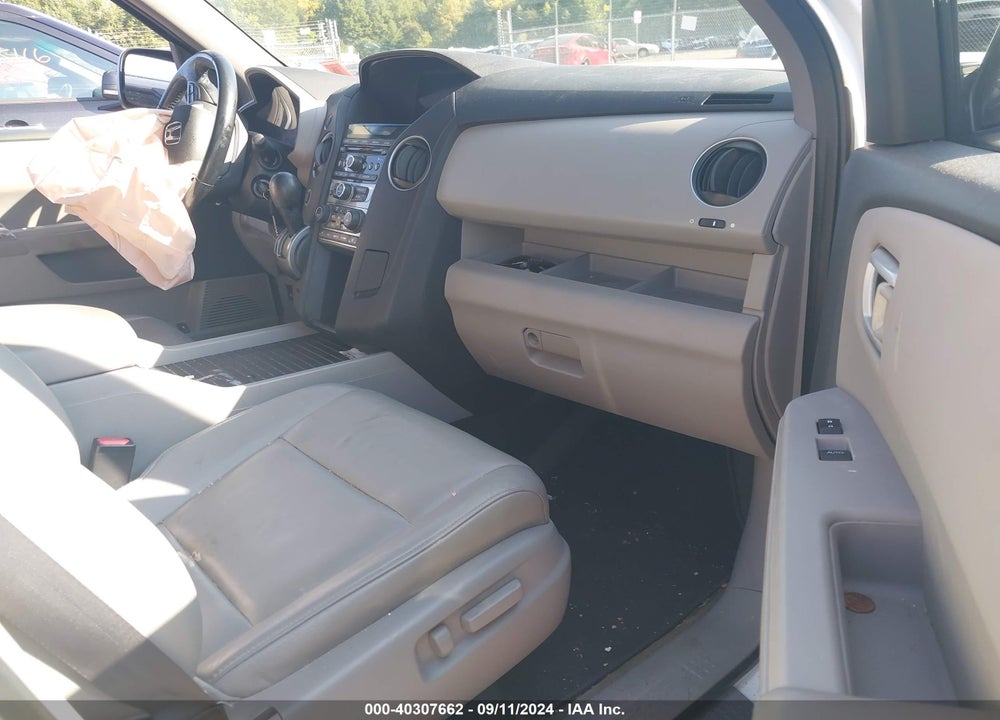 2015 HONDA PILOT EX-L VIN: 5FNYF4H51FB059268