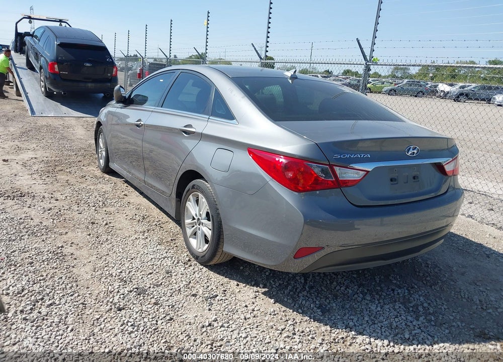 2014 HYUNDAI SONATA GLS VIN: 5NPEB4AC4EH918117