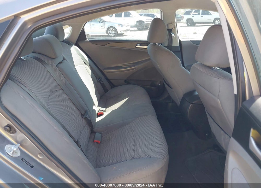 2014 HYUNDAI SONATA GLS VIN: 5NPEB4AC4EH918117