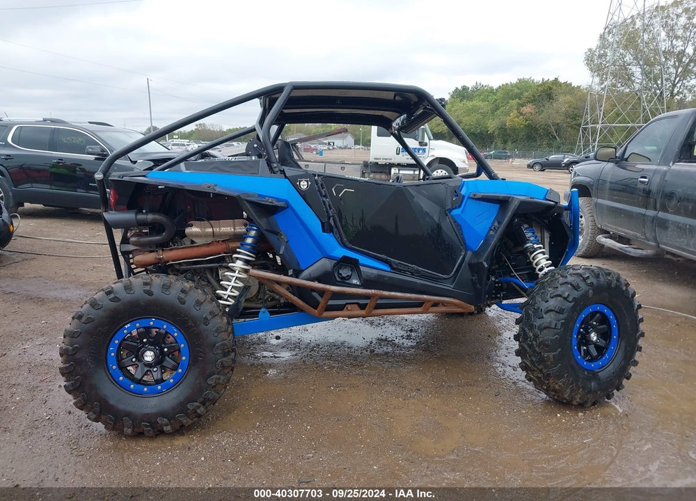 2016 POLARIS RZR XP TURBO EPS VIN: 3NSVDE929GF455273