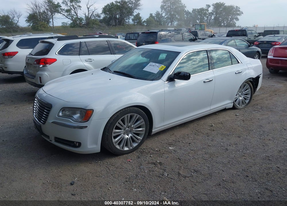 2013 CHRYSLER 300C VIN: 2C3CCAET8DH681690