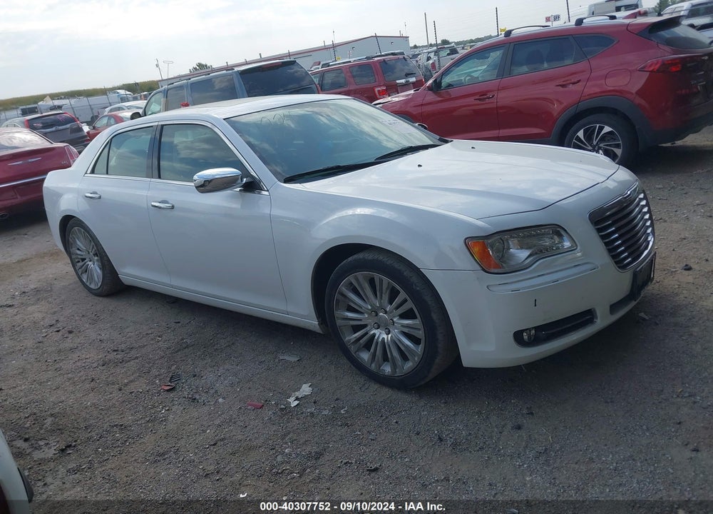 2013 CHRYSLER 300C VIN: 2C3CCAET8DH681690