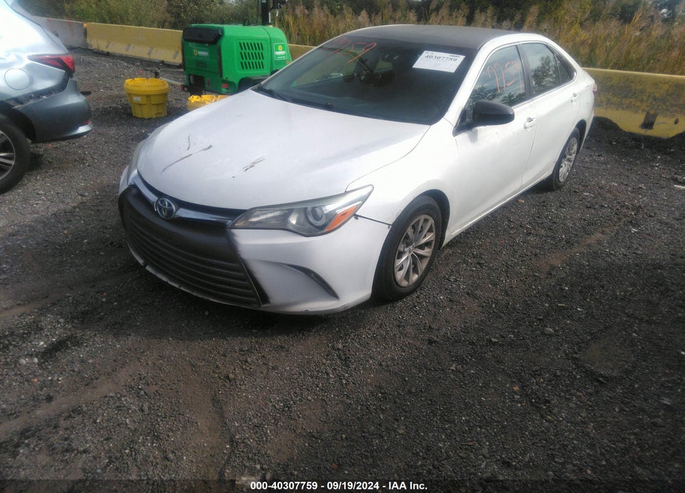 2015 TOYOTA CAMRY HYBRID LE VIN: 4T1BD1FK2FU145470