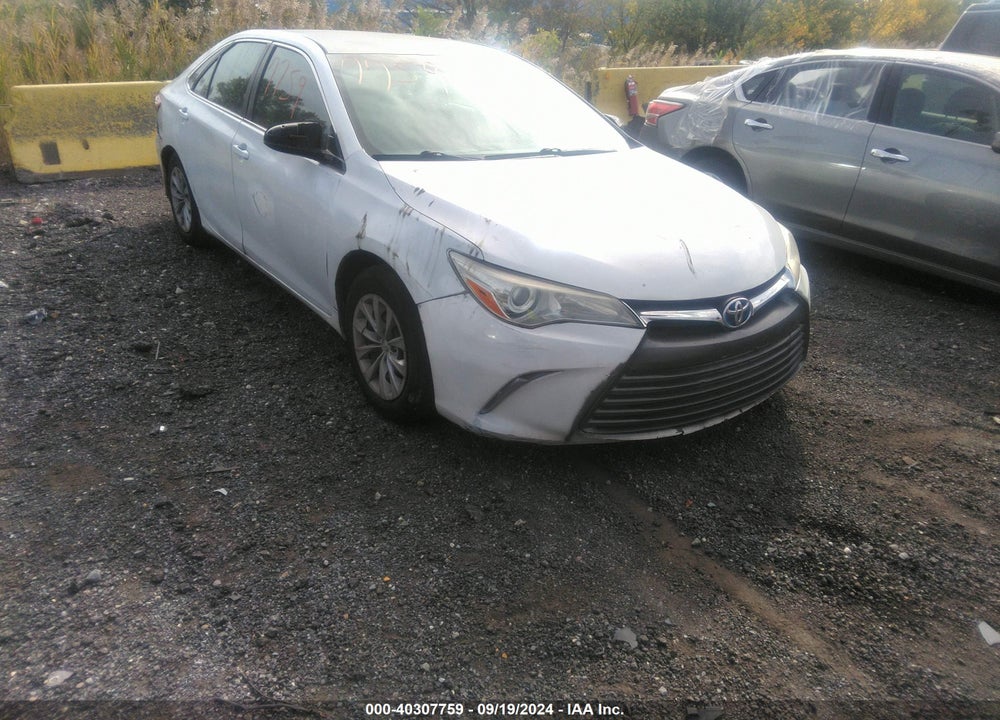 2015 TOYOTA CAMRY HYBRID LE VIN: 4T1BD1FK2FU145470