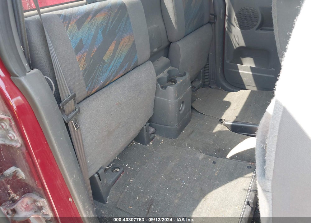 2004 CHEVROLET COLORADO LS VIN: 1GCDT196748188738