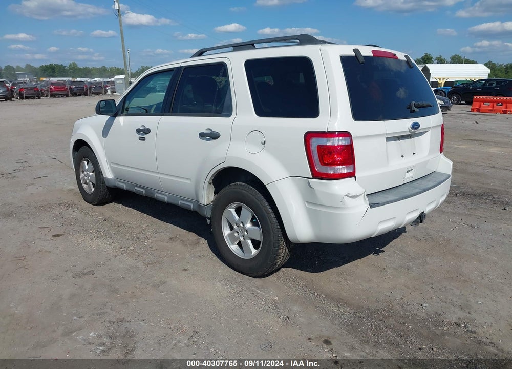 2010 FORD ESCAPE XLT VIN: 1FMCU9DG5AKC06106