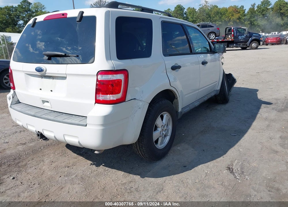 2010 FORD ESCAPE XLT VIN: 1FMCU9DG5AKC06106