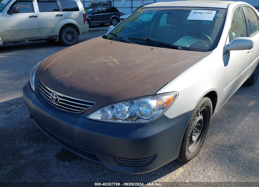 2005 TOYOTA CAMRY XLE V6 VIN: 4T1BF30KX5U618318