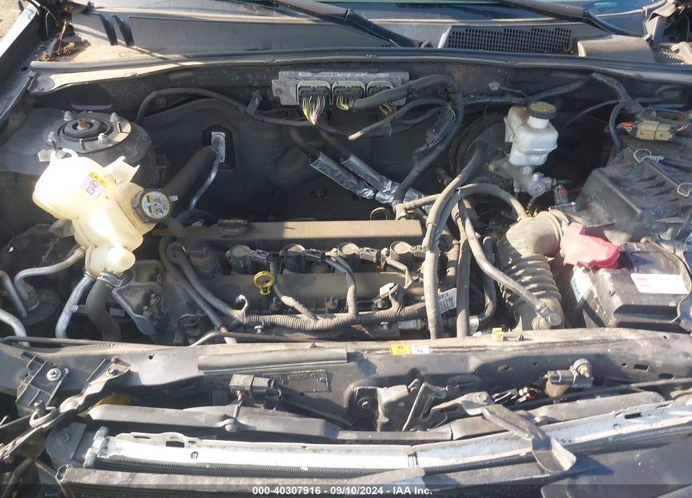 2010 FORD ESCAPE XLS VIN: 1FMCU0C77AKA70414