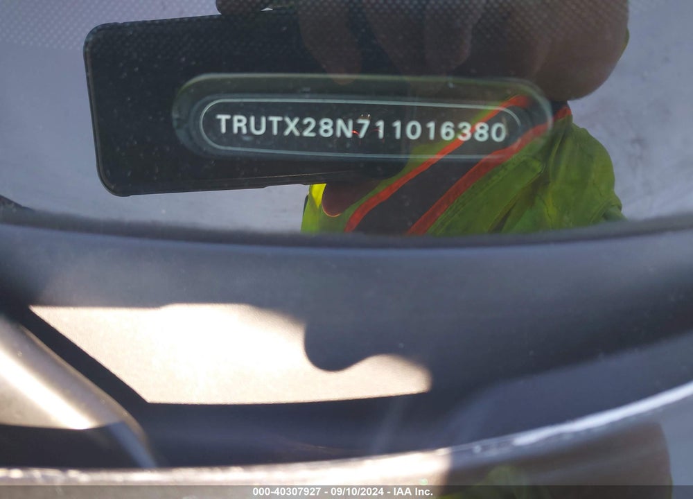 2001 AUDI TT VIN: TRUTX28N711016380