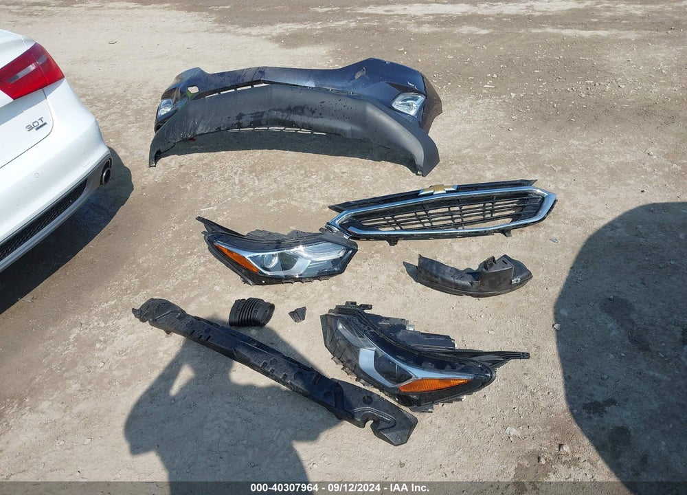 2019 CHEVROLET EQUINOX LT VIN: 3GNAXVEX5KL231007