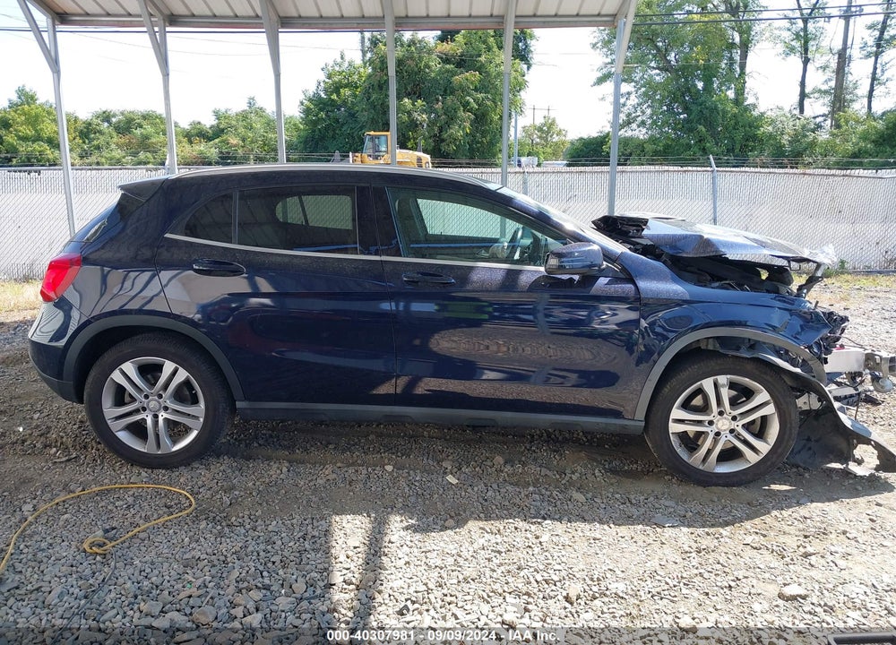 2017 MERCEDES-BENZ GLA 250 4MATIC VIN: WDCTG4GB8HJ322053