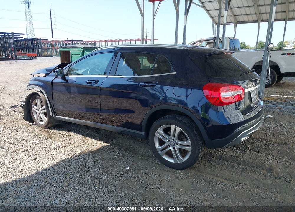2017 MERCEDES-BENZ GLA 250 4MATIC VIN: WDCTG4GB8HJ322053
