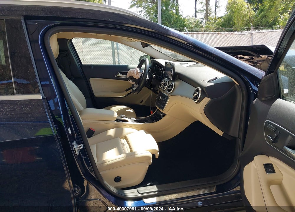 2017 MERCEDES-BENZ GLA 250 4MATIC VIN: WDCTG4GB8HJ322053