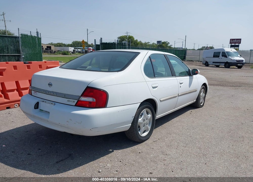 2000 NISSAN ALTIMA GLE/GXE/SE/XE VIN: 1N4DL01D7YC210055