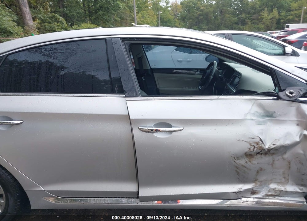 2015 HYUNDAI SONATA LIMITED VIN: 5NPE34AF2FH113807