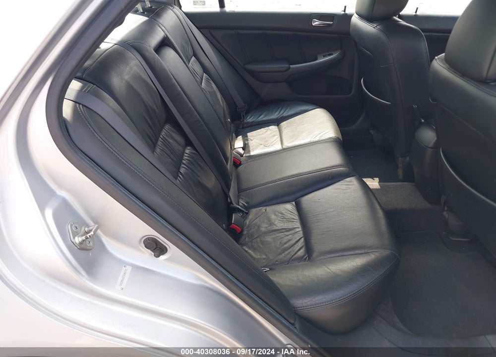 2005 HONDA ACCORD 3.0 EX VIN: 1HGCM66825A064741