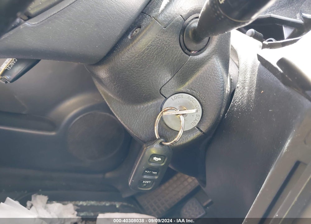 2003 TOYOTA MATRIX/XR VIN: 2T1KR32E53C096372