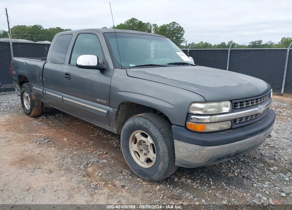 2001 CHEVROLET SILVERADO 1500 LS VIN: 1GCEK19T11E209691