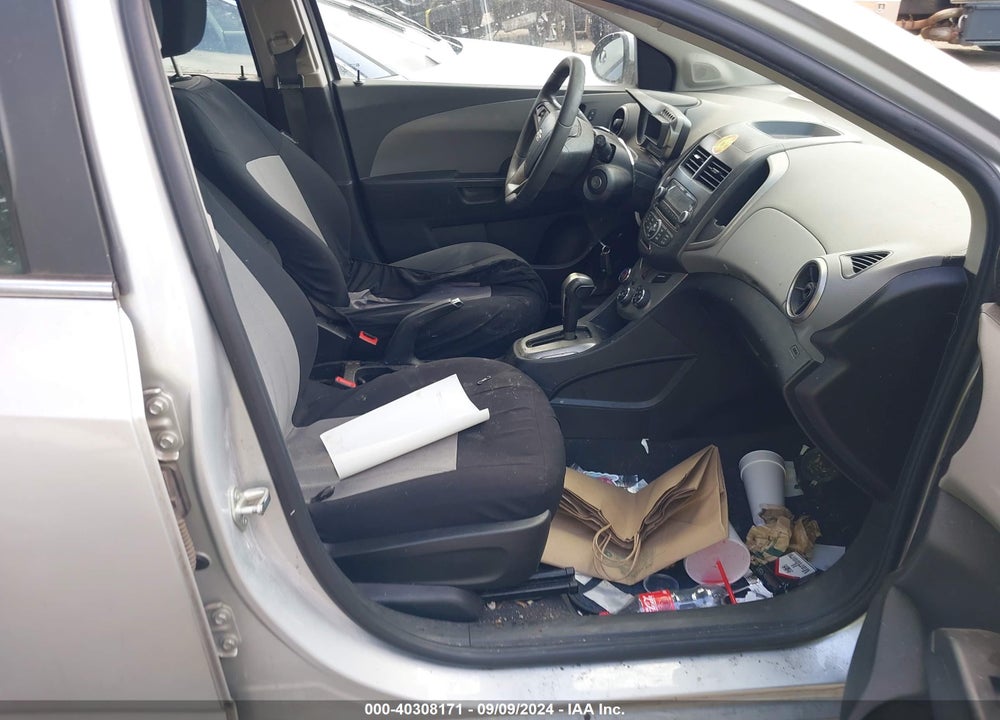 2014 CHEVROLET SONIC LT AUTO VIN: 1G1JC6SH1E4231998