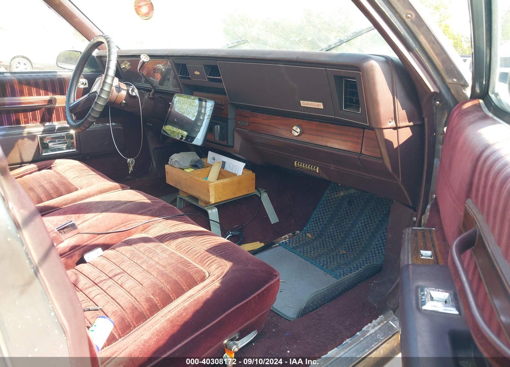 1987 CHEVROLET CAPRICE CLASSIC BROUGHAM VIN: 1G1BU51H0HX182745