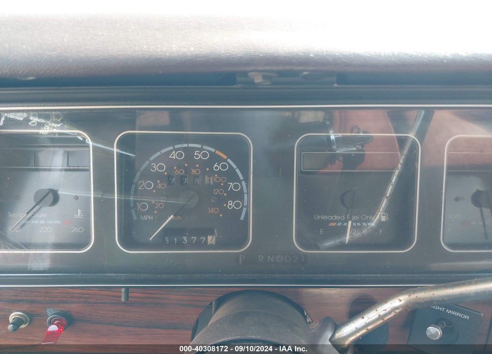 1987 CHEVROLET CAPRICE CLASSIC BROUGHAM VIN: 1G1BU51H0HX182745