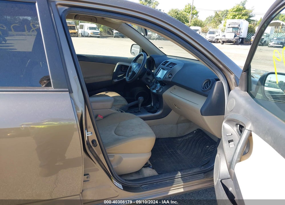 2011 TOYOTA RAV4 VIN: 2T3BF4DV8BW168925