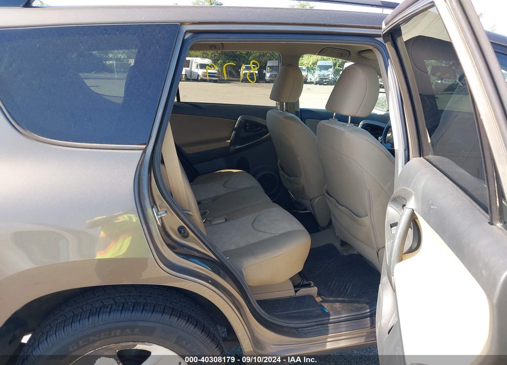 2011 TOYOTA RAV4 VIN: 2T3BF4DV8BW168925
