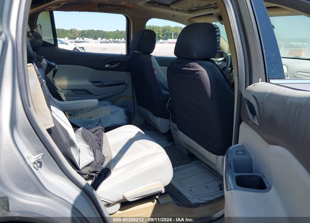 2019 GMC ACADIA SLT-1 VIN: 1GKKNMLS1KZ222743