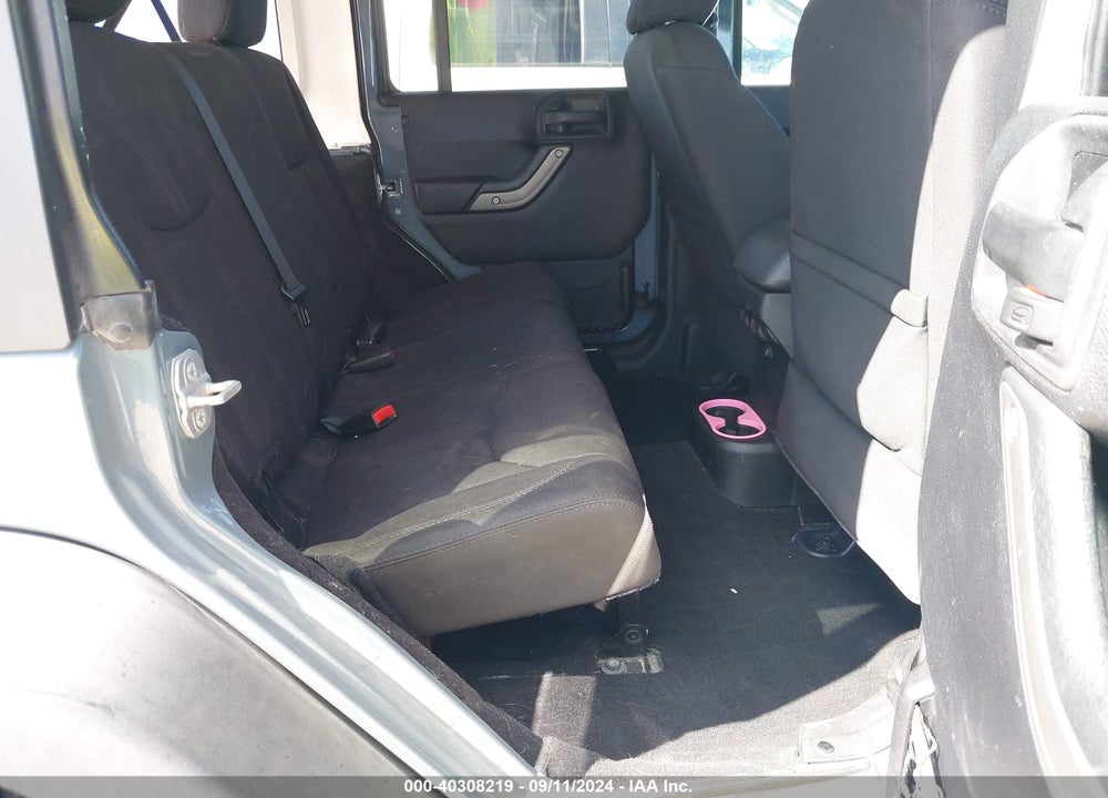 2014 JEEP WRANGLER UNLIMITED SPORT VIN: 1C4BJWDG8EL217074