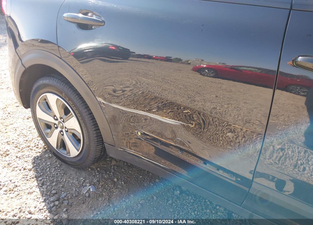 2018 KIA NIRO LX VIN: KNDCB3LC2J5108297