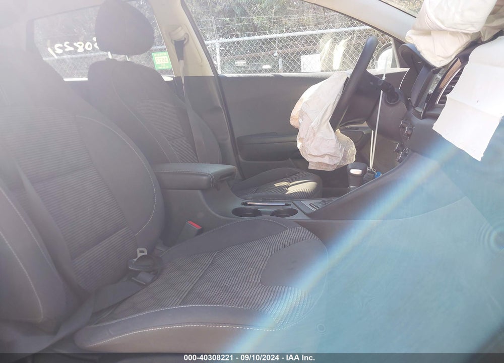 2018 KIA NIRO LX VIN: KNDCB3LC2J5108297