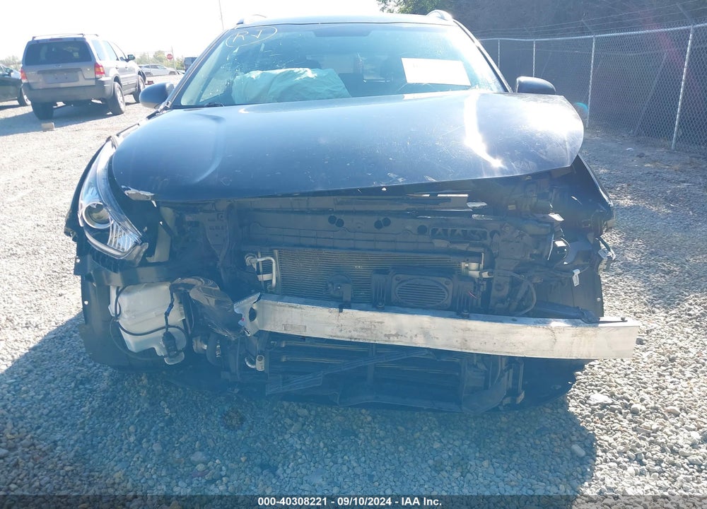 2018 KIA NIRO LX VIN: KNDCB3LC2J5108297
