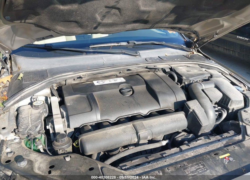 2011 VOLVO XC70 3.2 VIN: YV4952BZ4B1095852