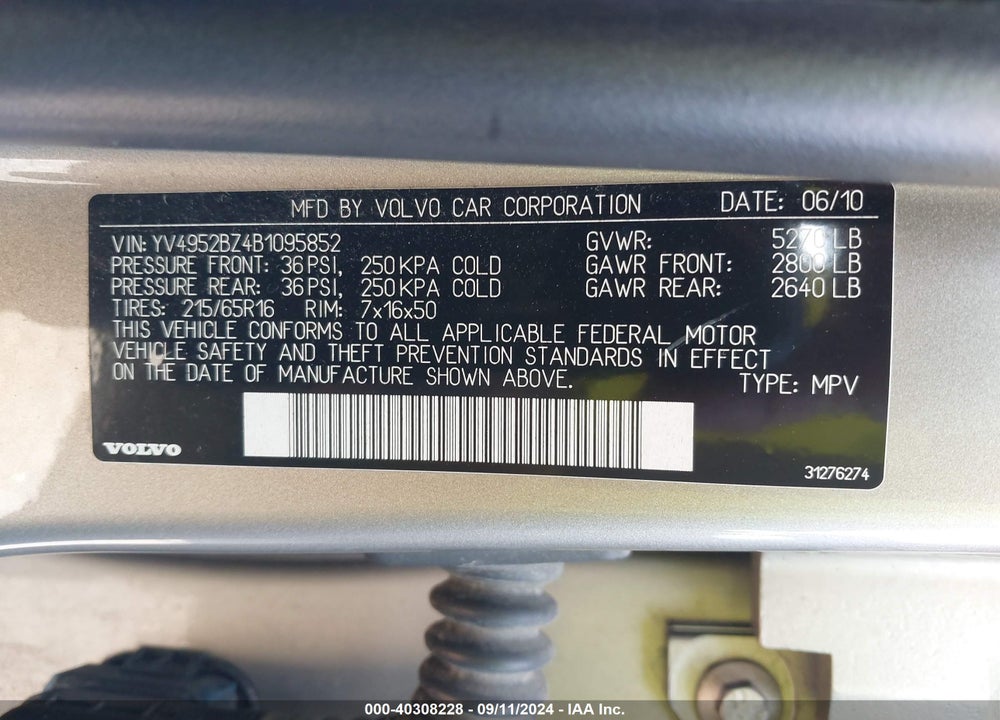 2011 VOLVO XC70 3.2 VIN: YV4952BZ4B1095852